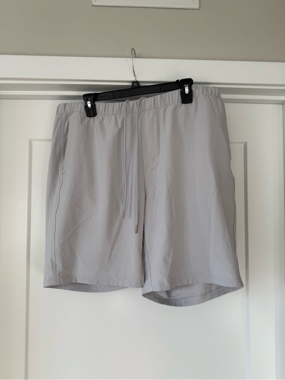 Men's Light Gray Athletic Drawstring Shorts